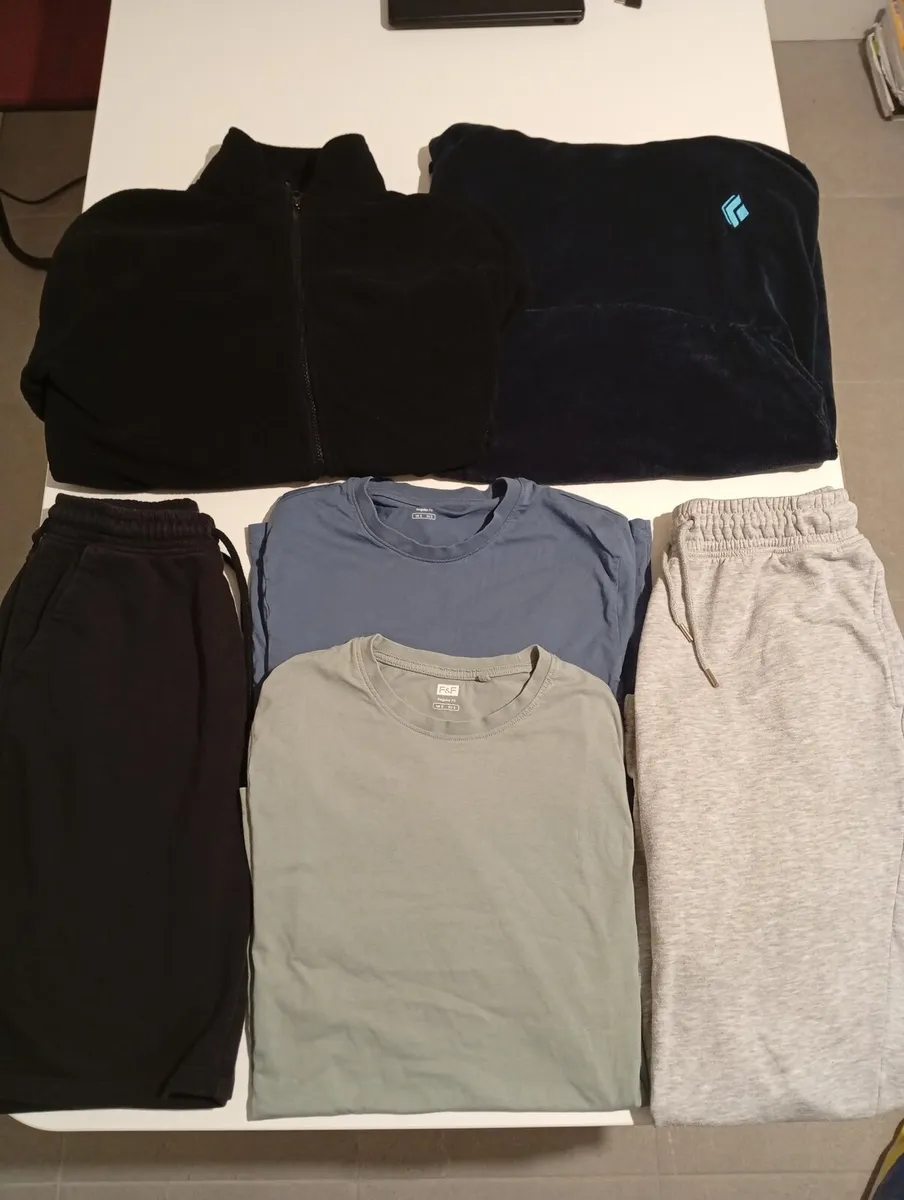 Boys Clothes Bundle, age 14/15 - Image 1