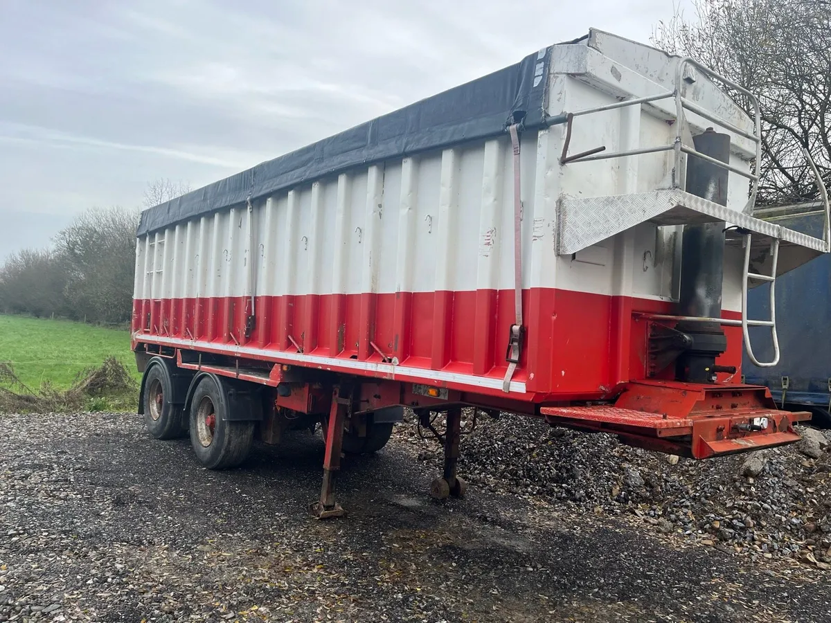 Grain Trailer Nurse Tank fendt combine - Image 2