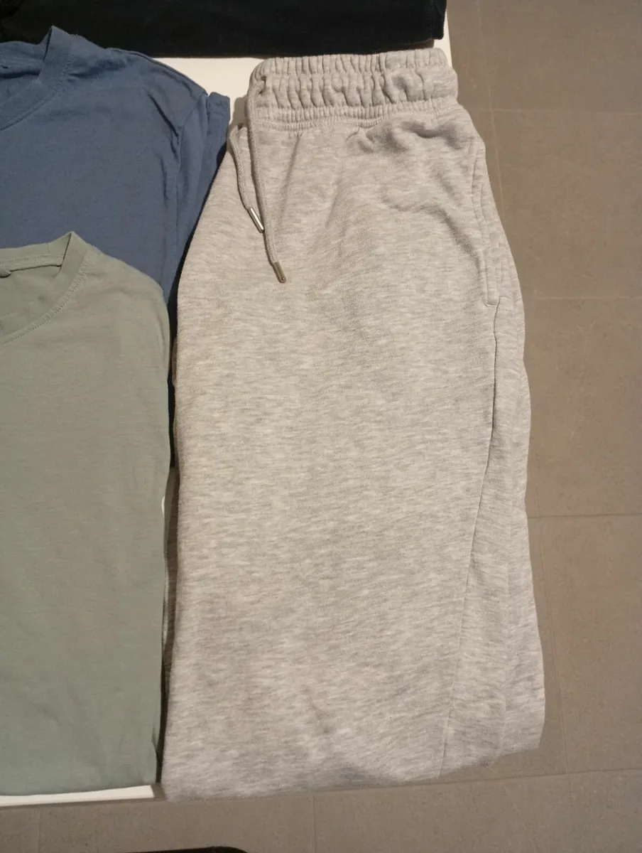 Boys Clothes Bundle, age 14/15 - Image 3