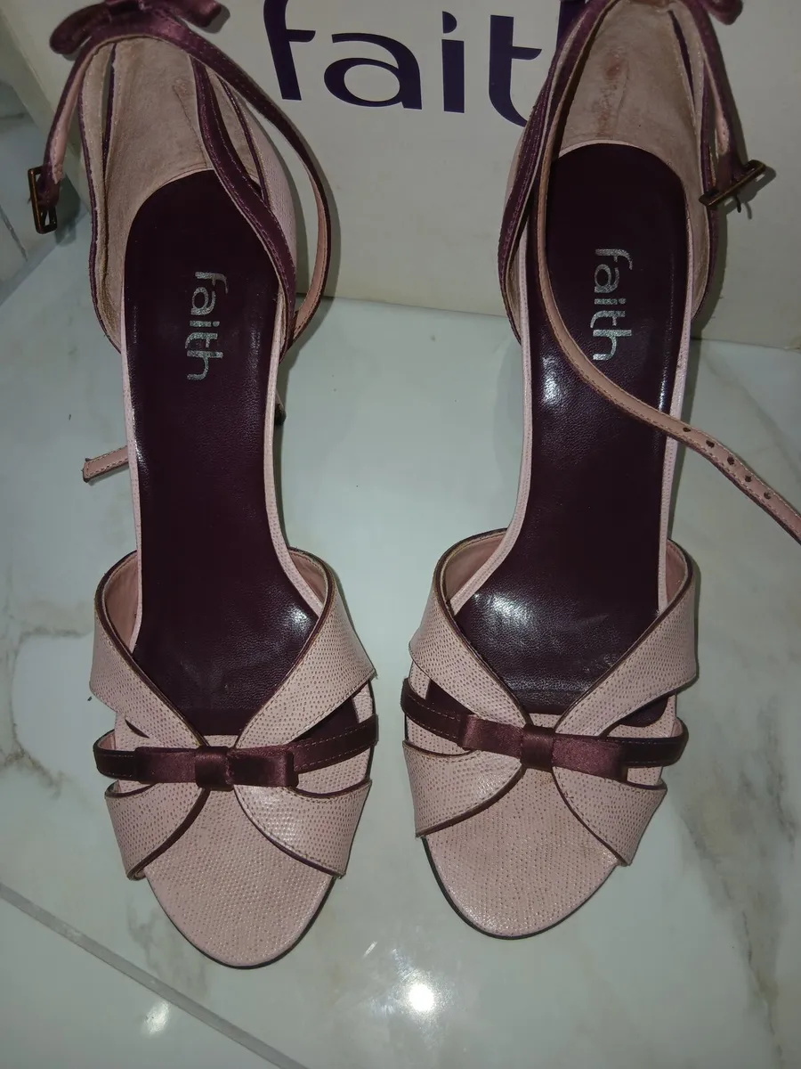 Ladies shoes - Image 1