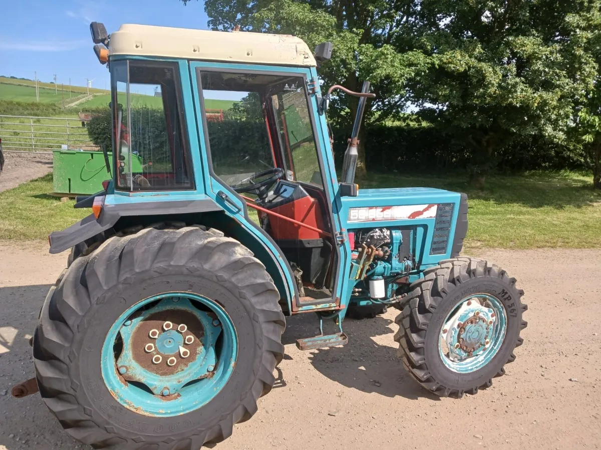 Newholland 56-66 S 4WD Tractor - Image 1