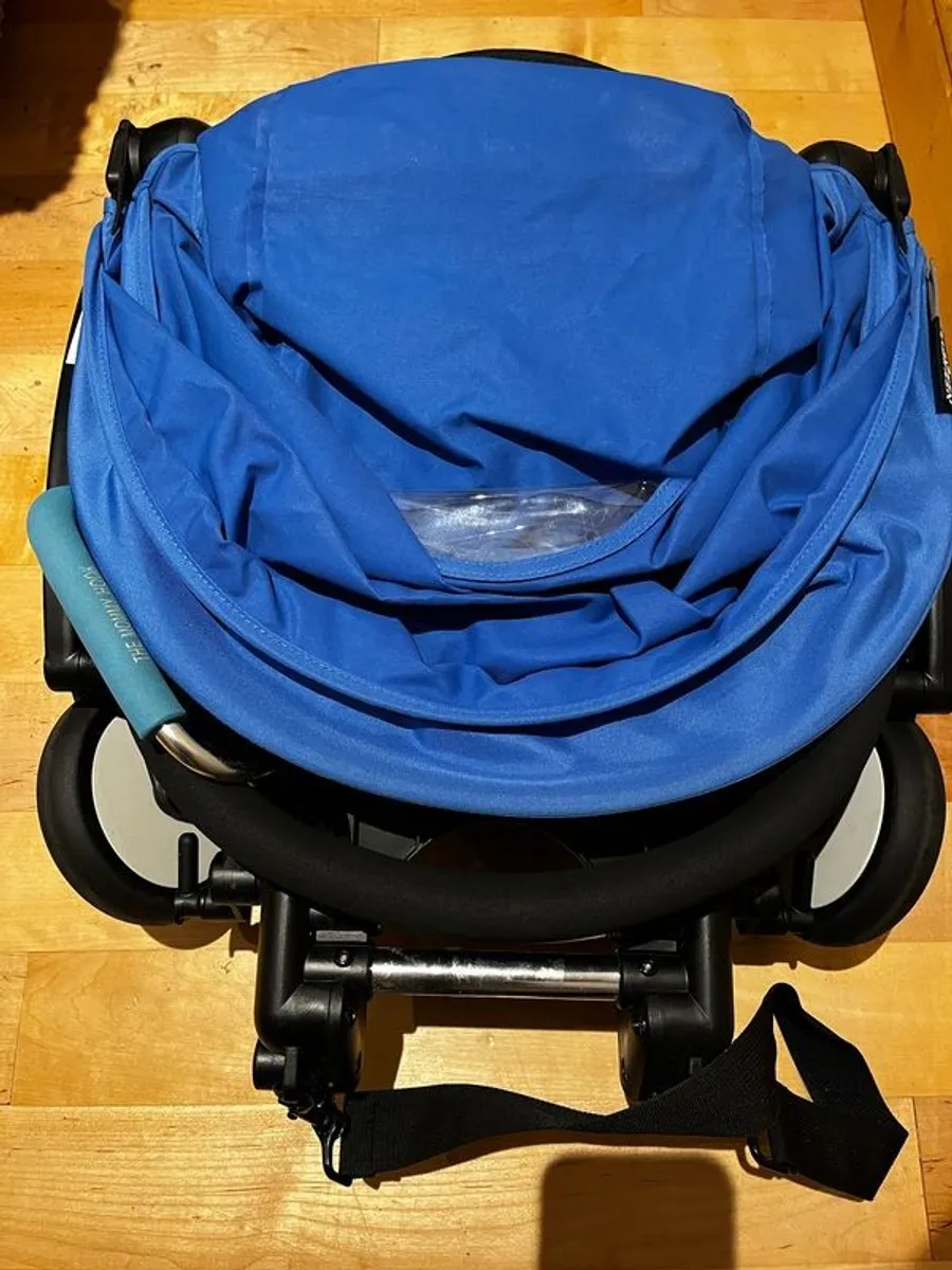 Babyzen Yoyo buggy and sleeping bag. - Image 4
