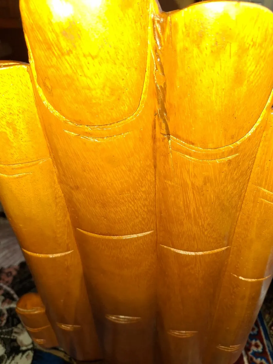 ARCHITECTURAL MASTERPIECE: ULTIMATE VINTAGE SOLID - Image 2