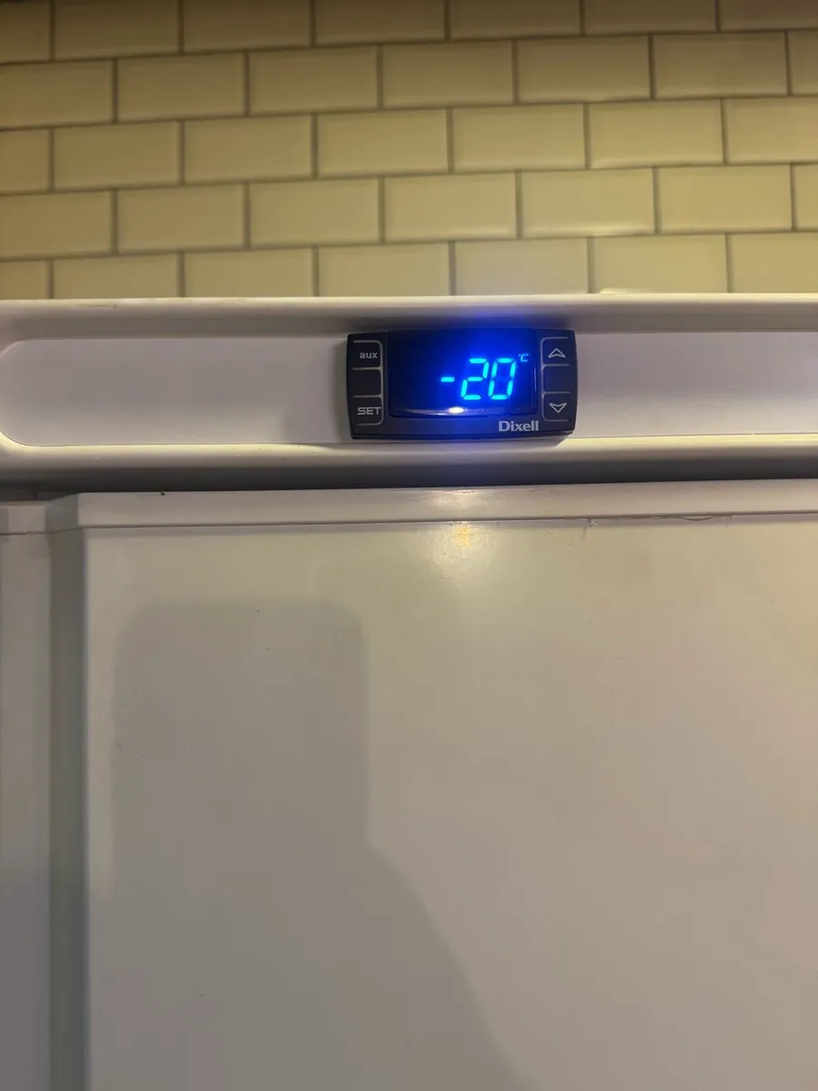 Polar C-Series Upright Freezer - Image 4