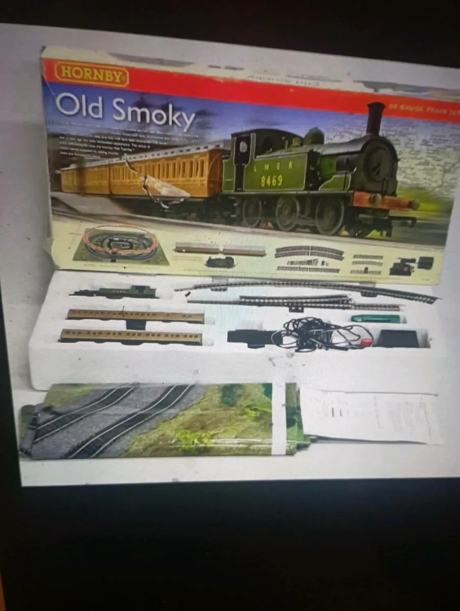 VINTAGE  OLD SMOKY HORNBY OO GAUGE STEAM TRAIN - Image 2