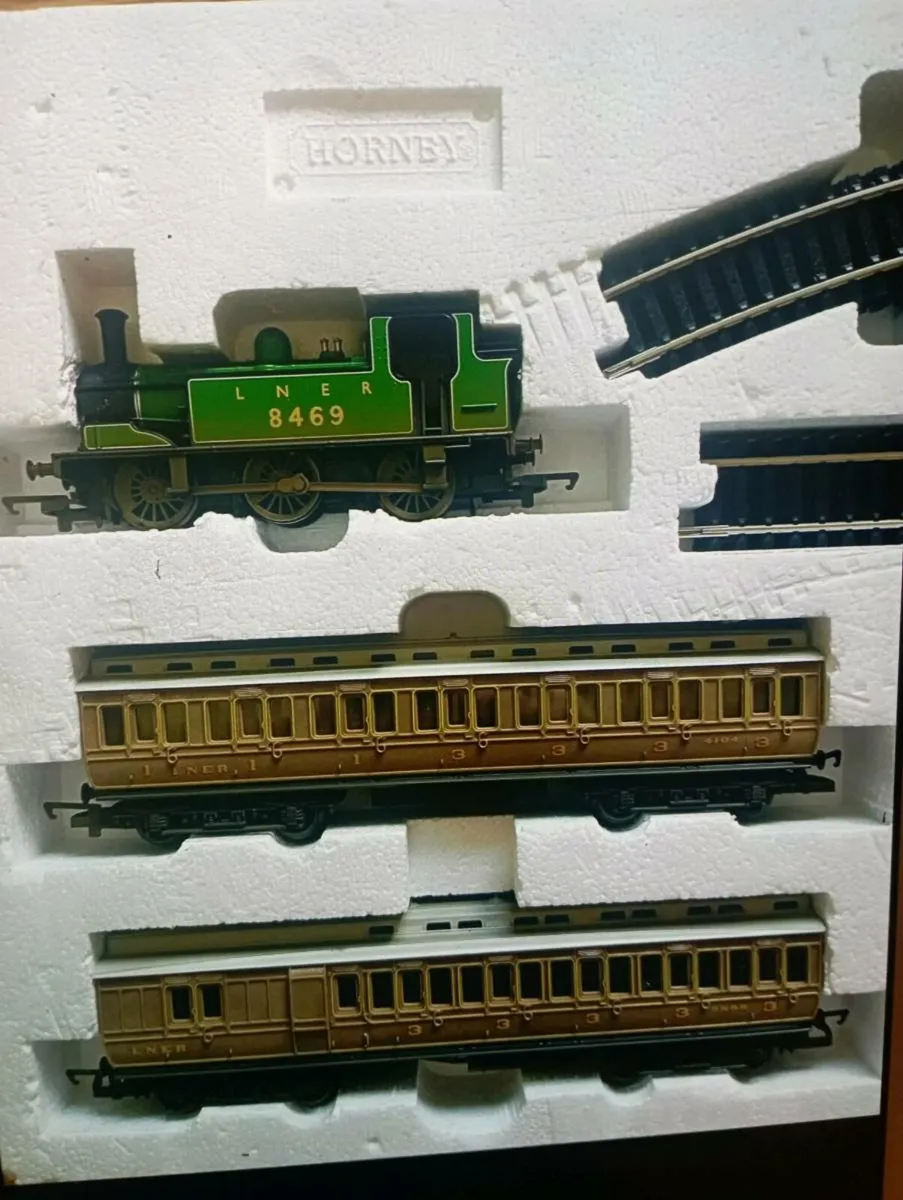 VINTAGE  OLD SMOKY HORNBY OO GAUGE STEAM TRAIN - Image 4