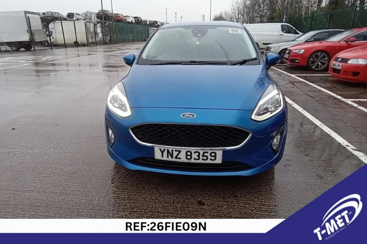 2019 FORD FIESTA BREAKING FOR PARTS - Image 2