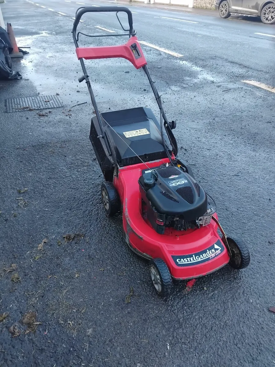 Castelgarden self-drive lawnmower - Image 1