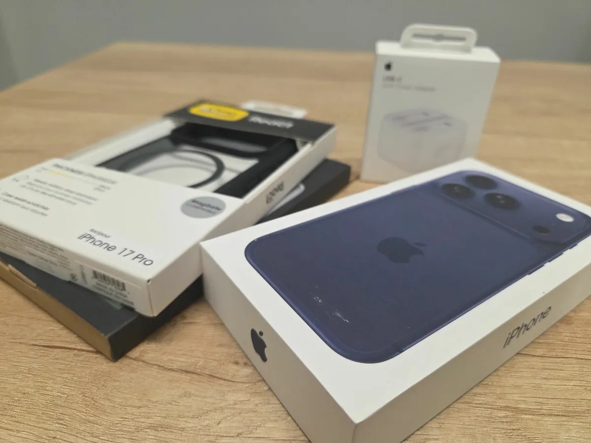 NEW Apple iPhone 17 Pro 256GB BLU UNLOCKED - Image 2