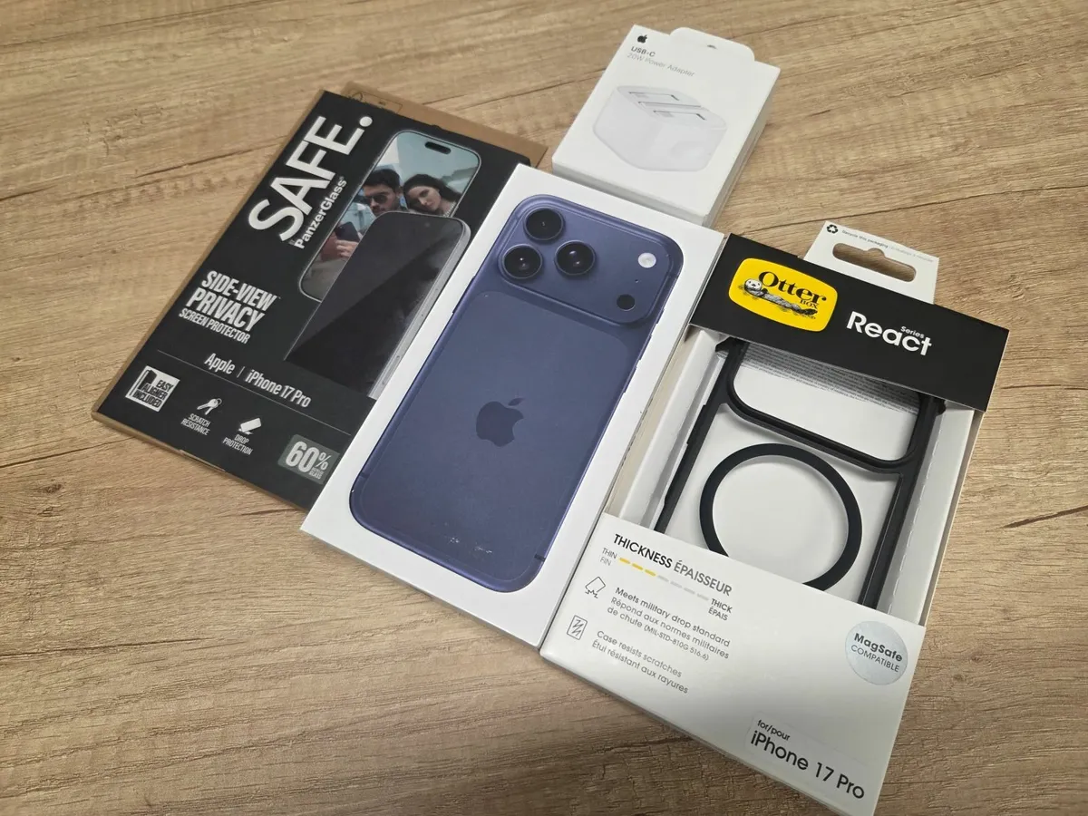 NEW Apple iPhone 17 Pro 256GB BLU UNLOCKED - Image 3