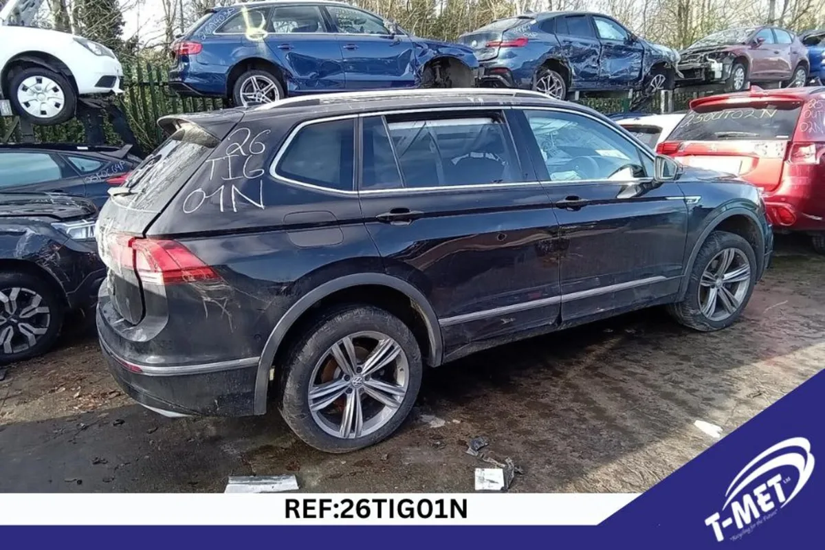 2020 VOLKSWAGEN TIGUAN BREAKING FOR PARTS - Image 2