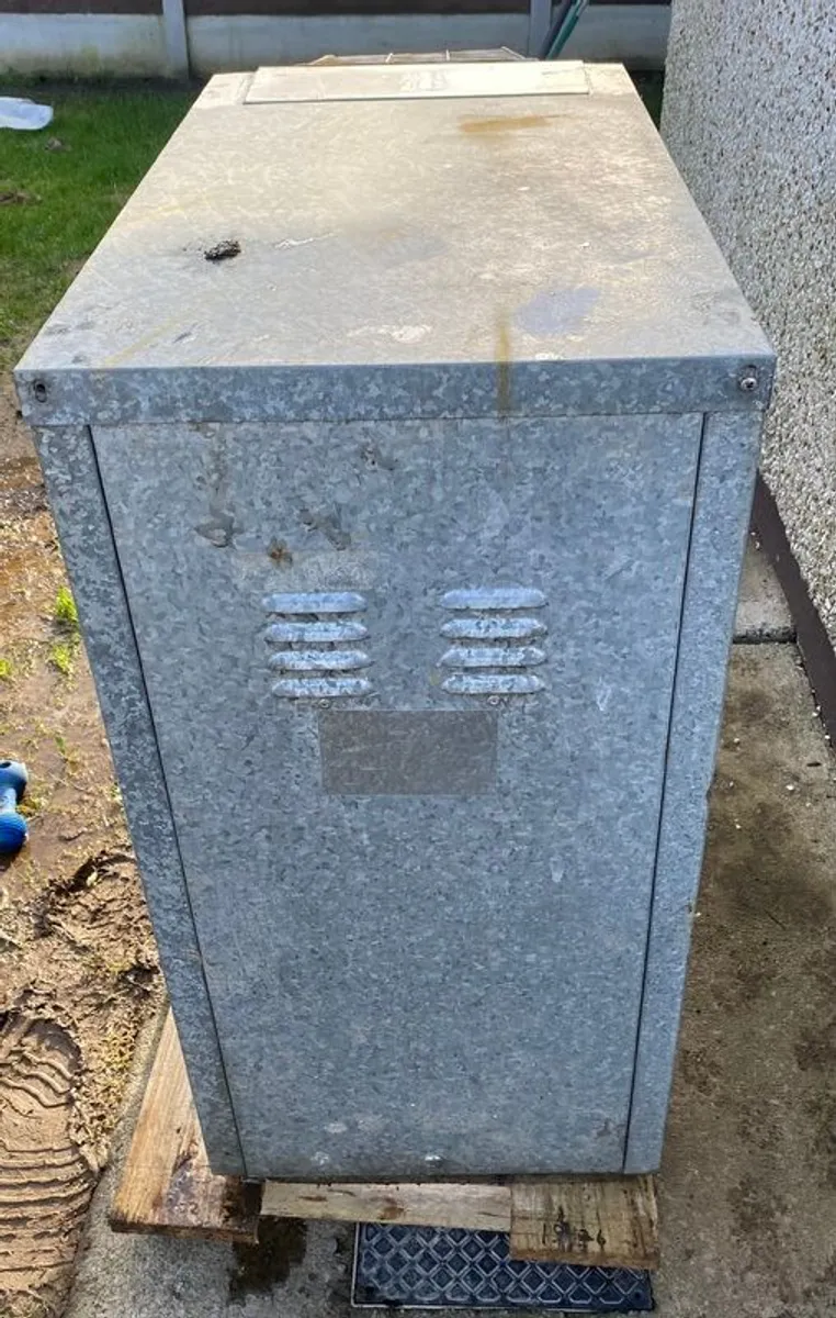 Oil boiler - Image 1