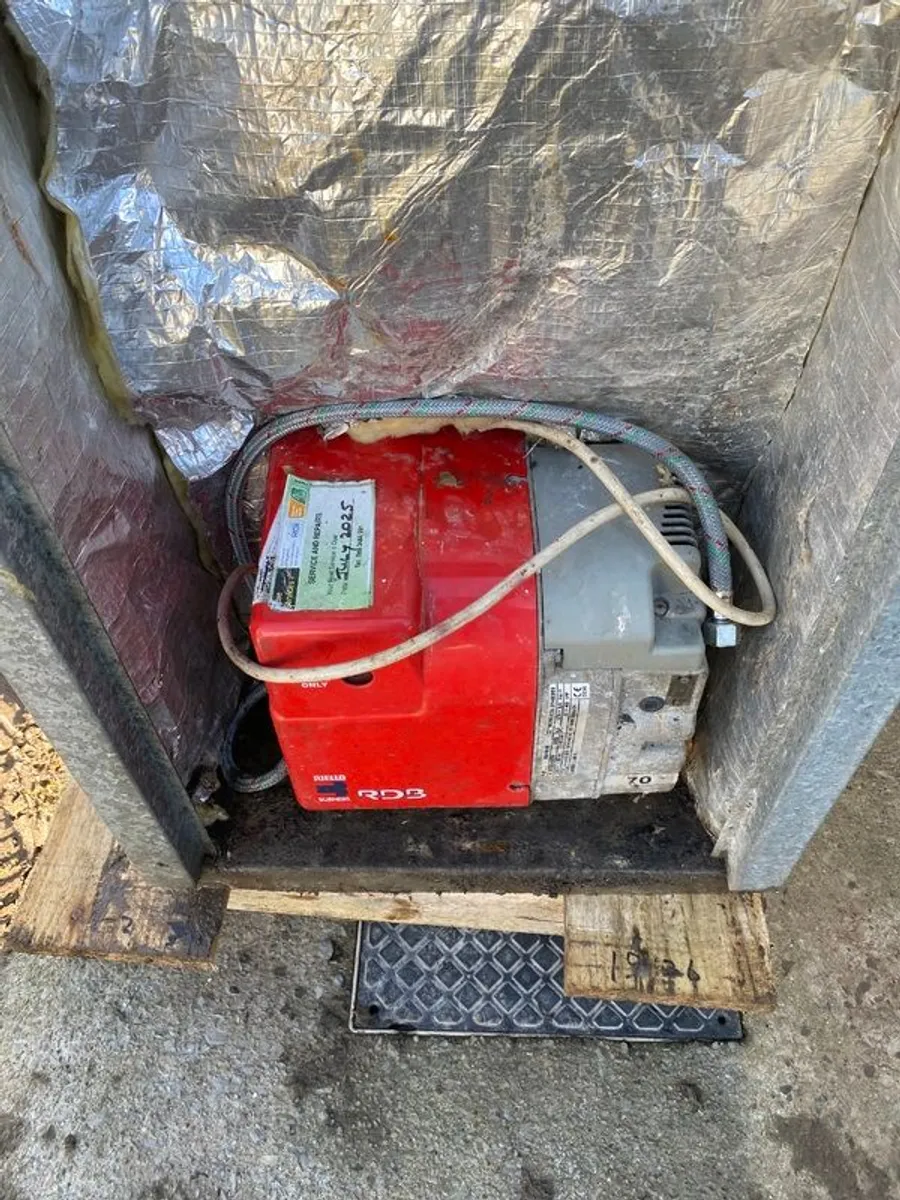 Oil boiler - Image 3