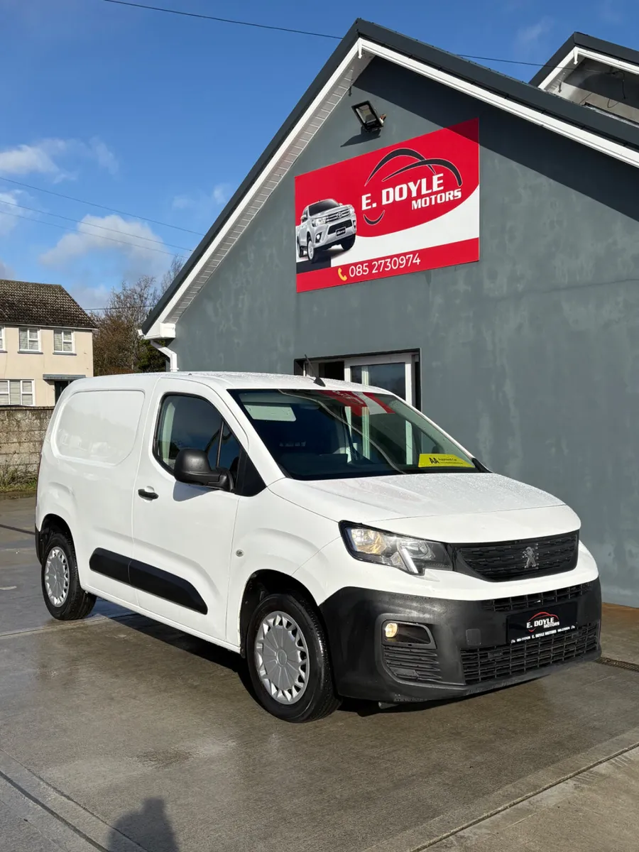 2019 Peugeot Partner Professional 1.6 3 seats - Image 3