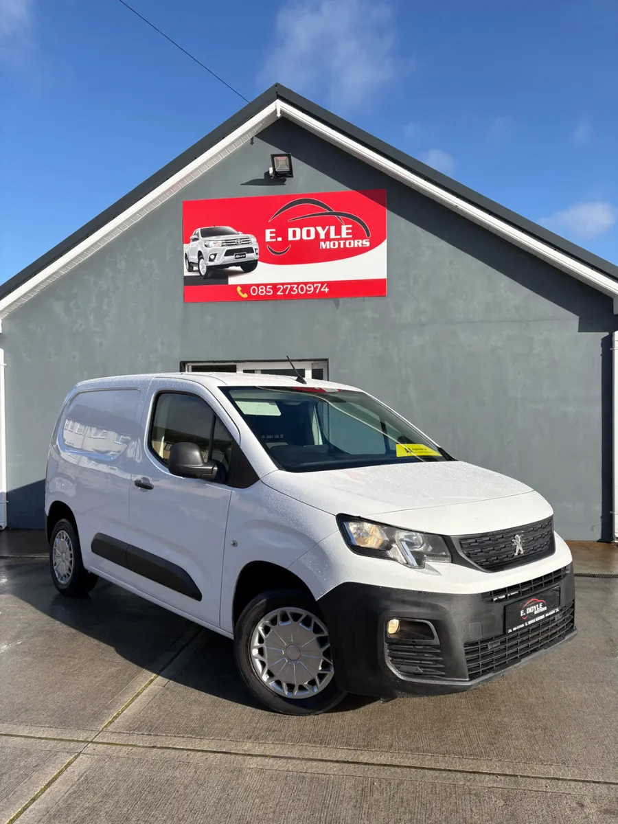 2019 Peugeot Partner Professional 1.6 3 seats - Image 1