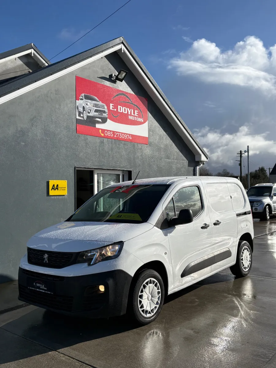 2019 Peugeot Partner Professional 1.6 3 seats - Image 4