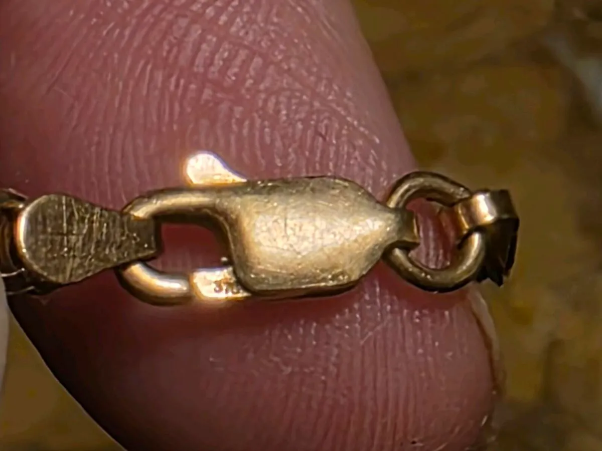 VINTAGE CHILD'S IDENTITY, 9CT Gold 3 Gram Bracelet - Image 4