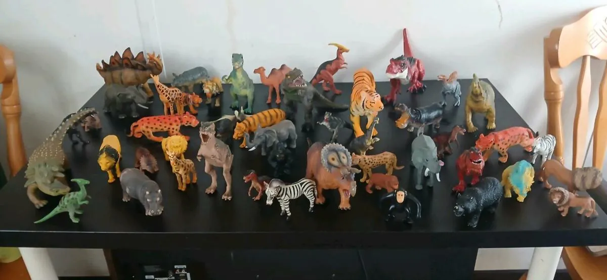 Dinosaur and wild animal bundle - Image 1