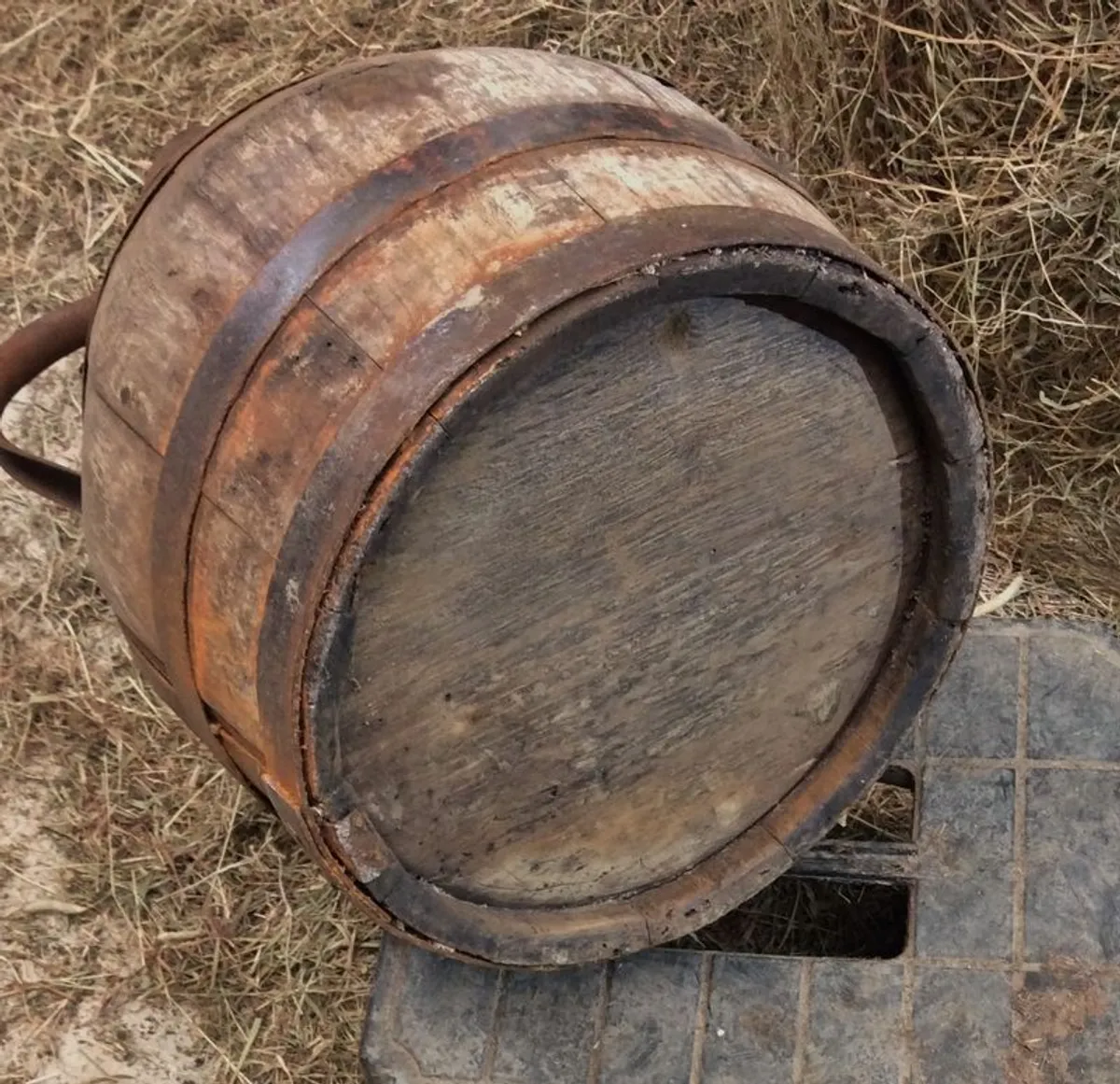 Old Tavern Pitcher - Image 3