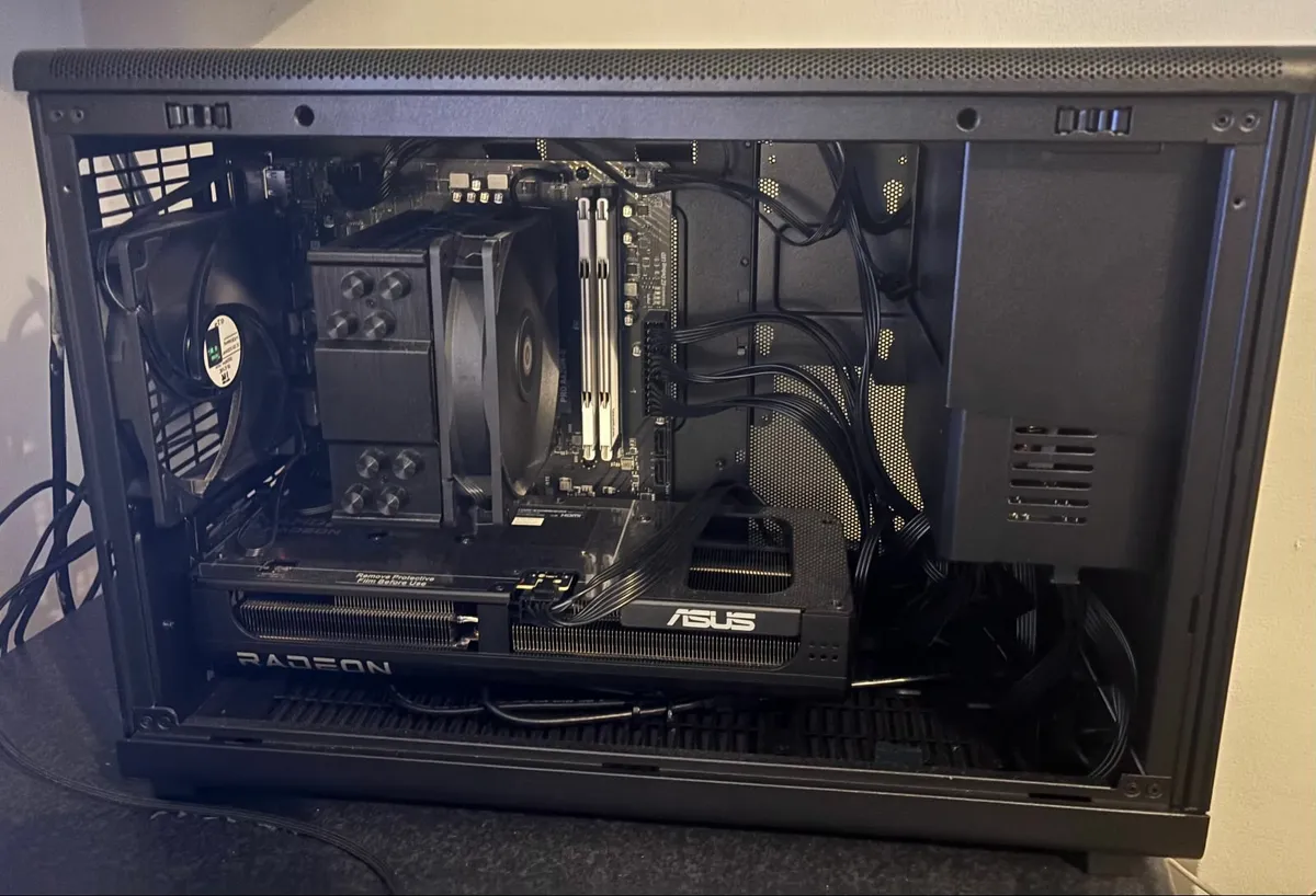 RX 9060XT 16gb, 7600X, 32GB DDR5 Desktop - Image 2