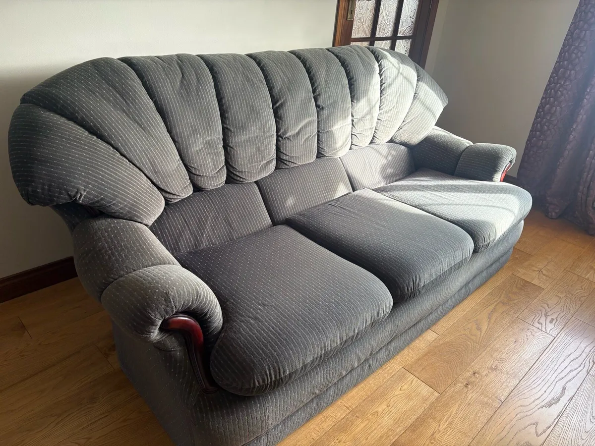 Couch set - Image 4