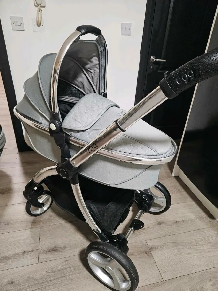Egg 2 Travel System - Image 2