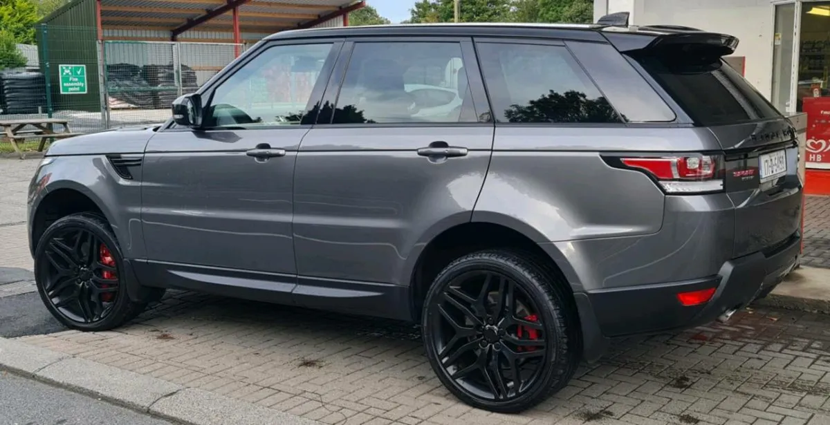 Range Rover Sport Commercial - Image 2