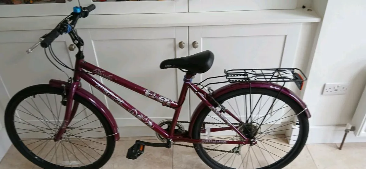 Girls bicycle - Image 4