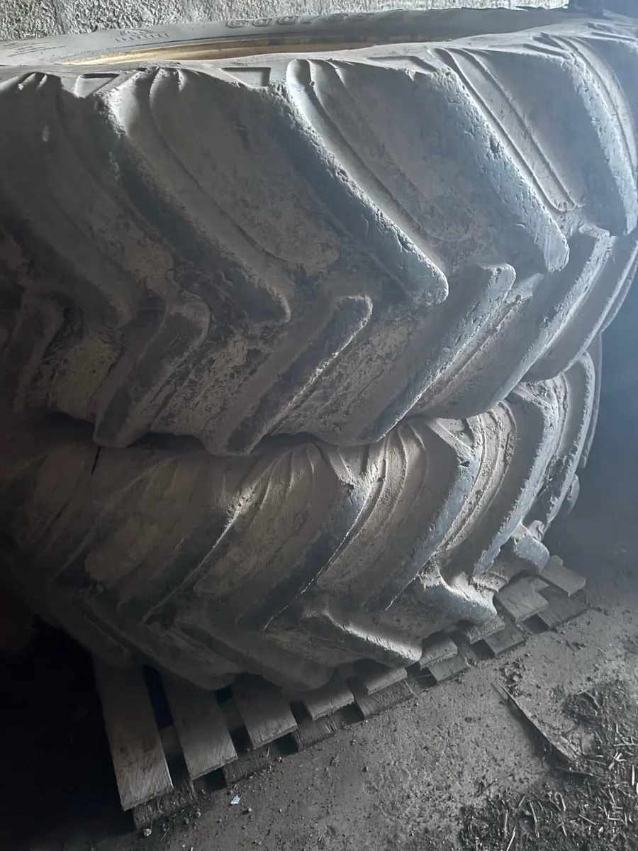 8 stud wheels 600/65R38 - Image 2