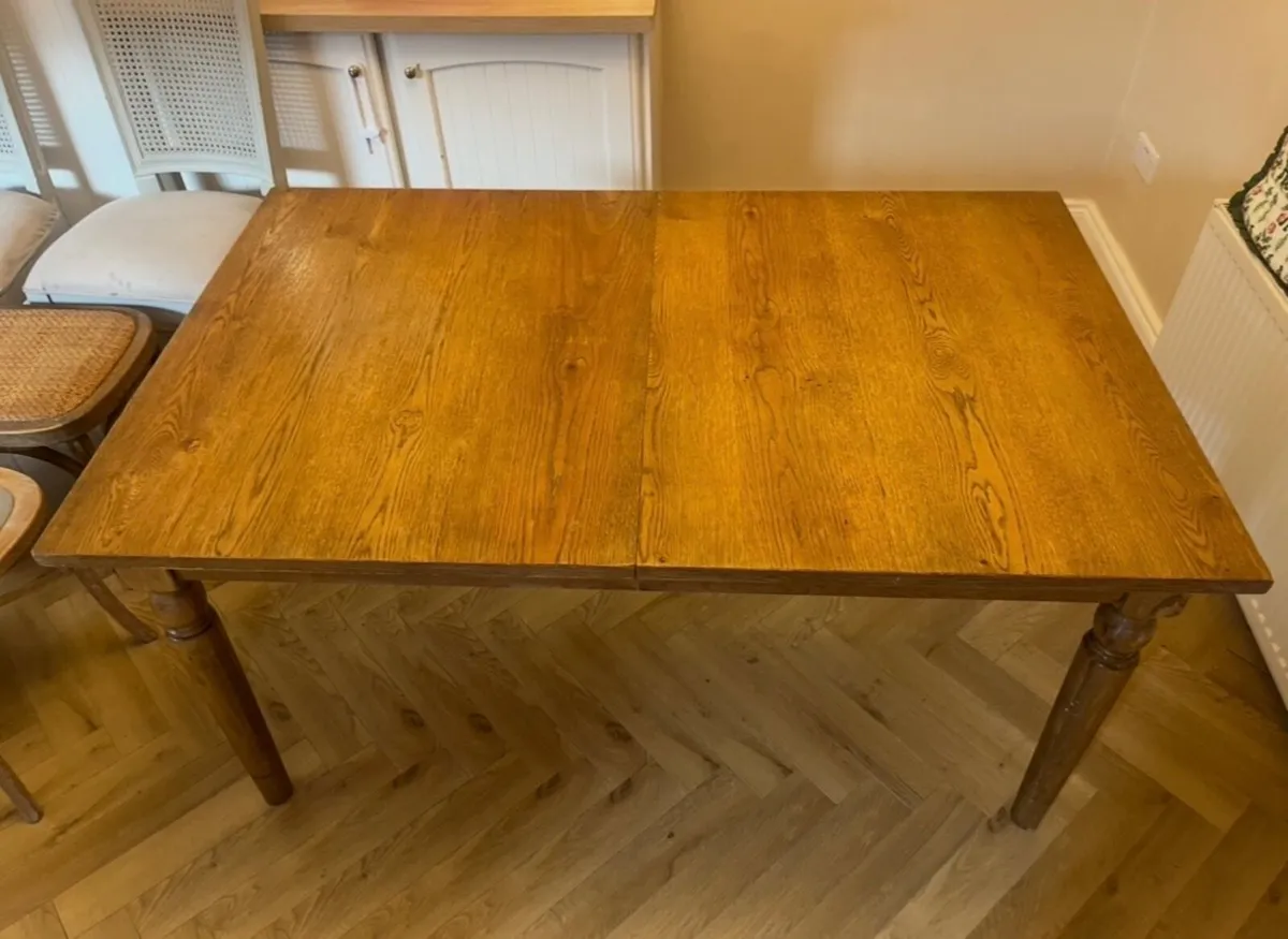 Kitchen table - Image 2