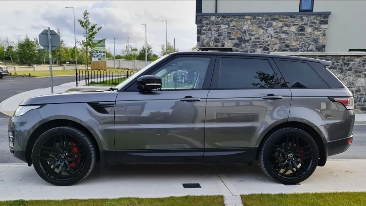 Range Rover Sport Commercial - Image 1