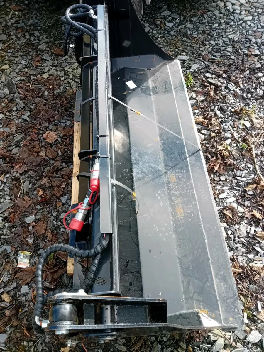 Loader bucket - Image 1