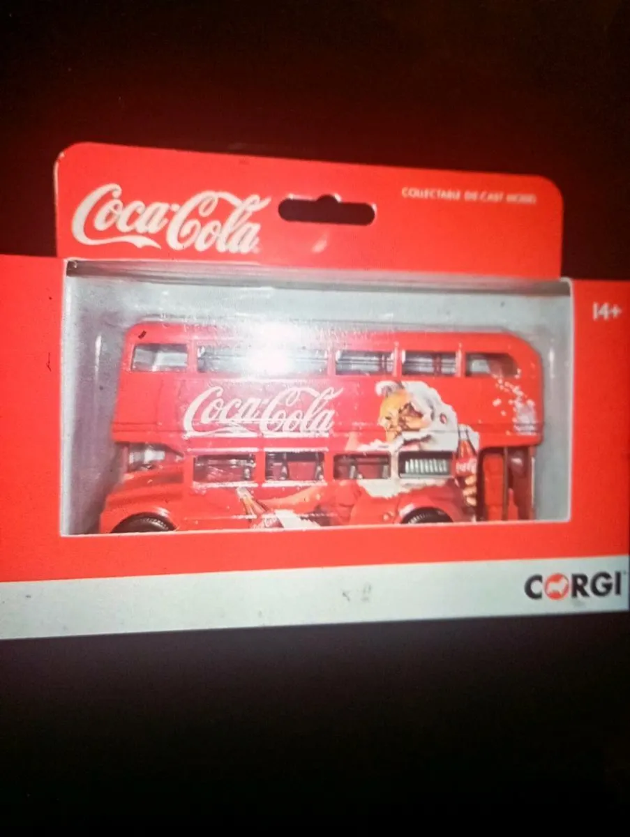 CORGI AEC ROUTEMASTER LONDON DIE-CAST MODLE BUS. - Image 3
