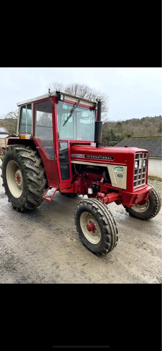 International tractors 674 1977 & B414 1965 - Image 3