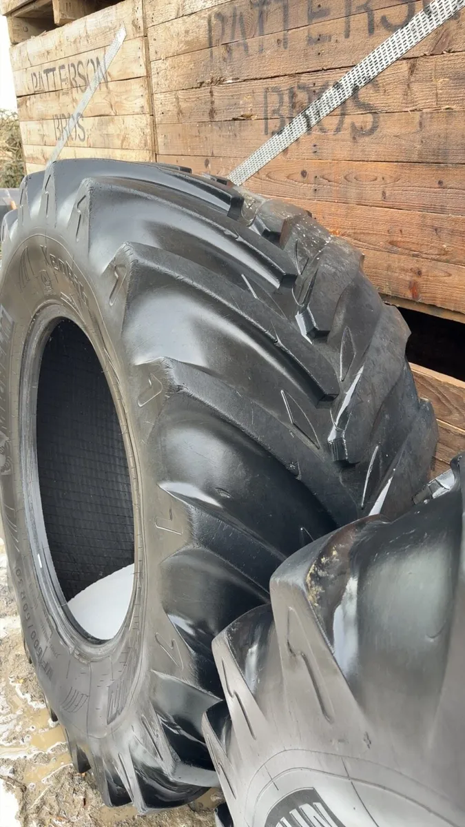 710 + 600 Michelin tyres - Image 2