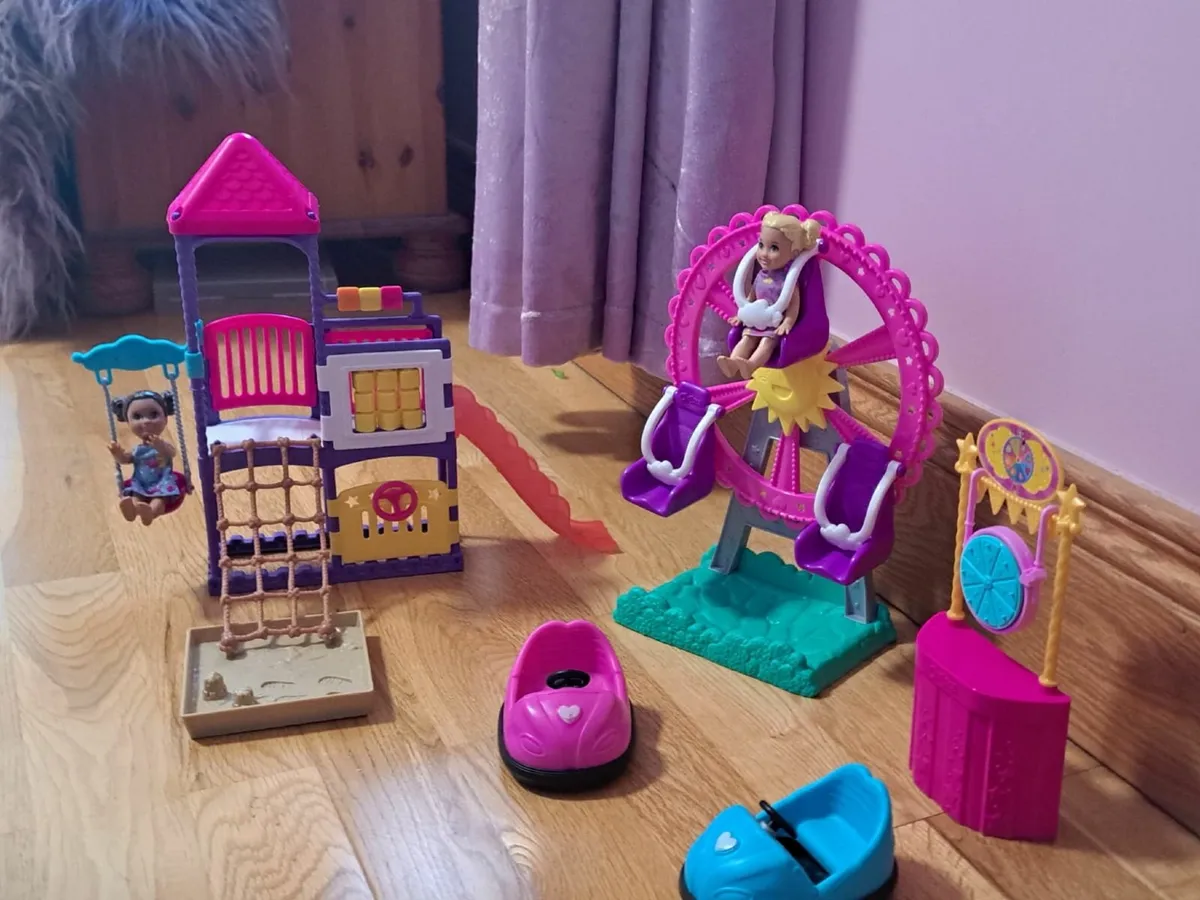 Barbie carnival set - Image 2
