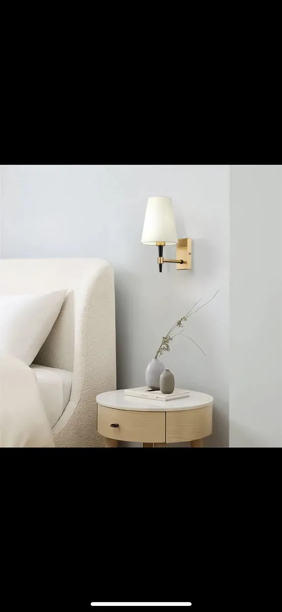 Matching ceiling and wall lights - Image 3