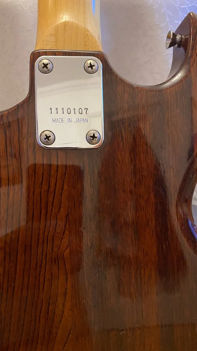 Fretless Aria Pro II CSB-380 Cardinal Series - Image 3