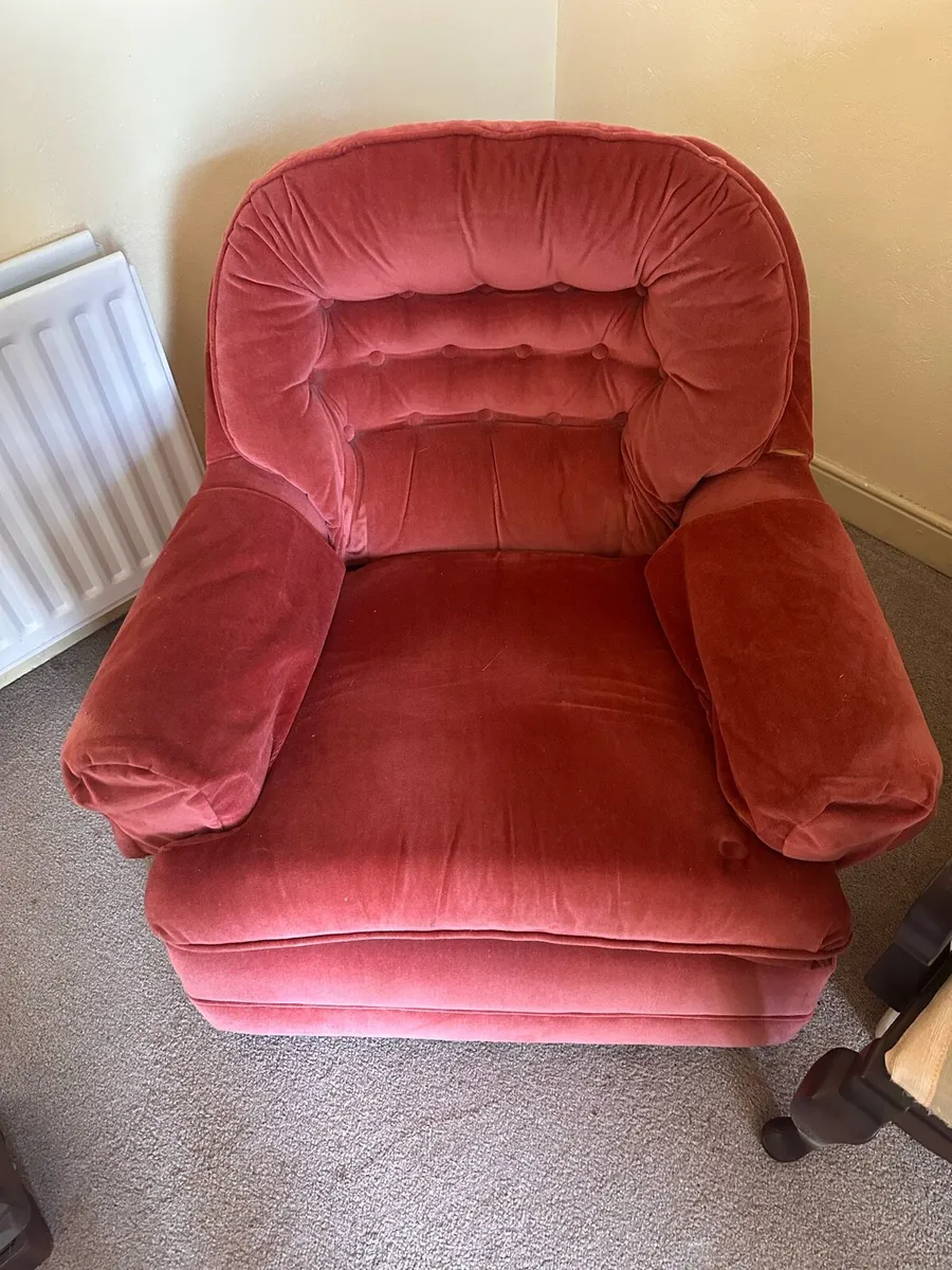 2 Armchairs - Image 1
