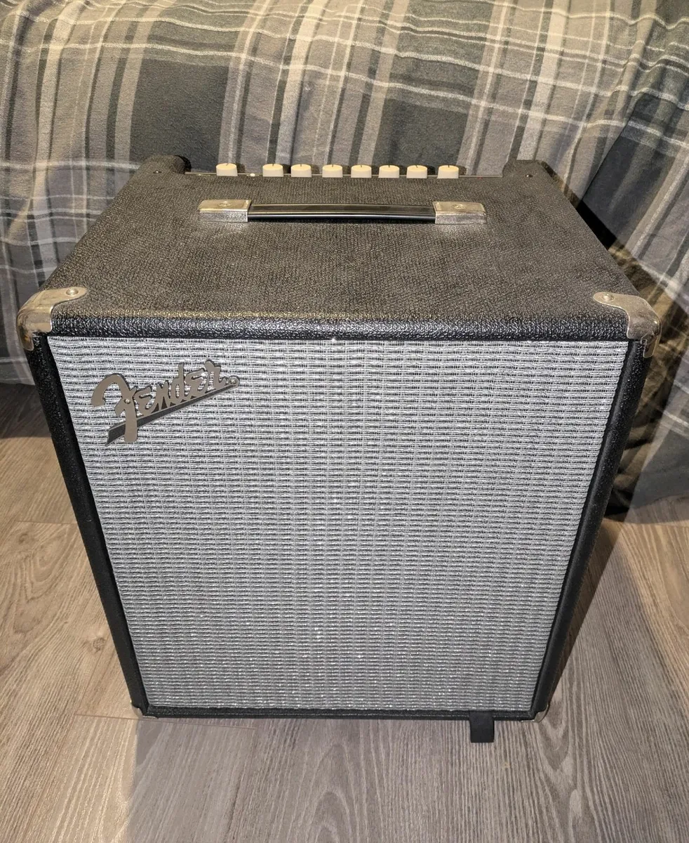 Fender Rumble 100 Bass Amplifier - Image 2