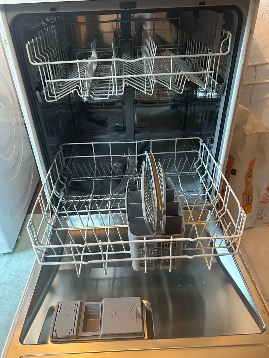 Bosch dishwasher - Image 2