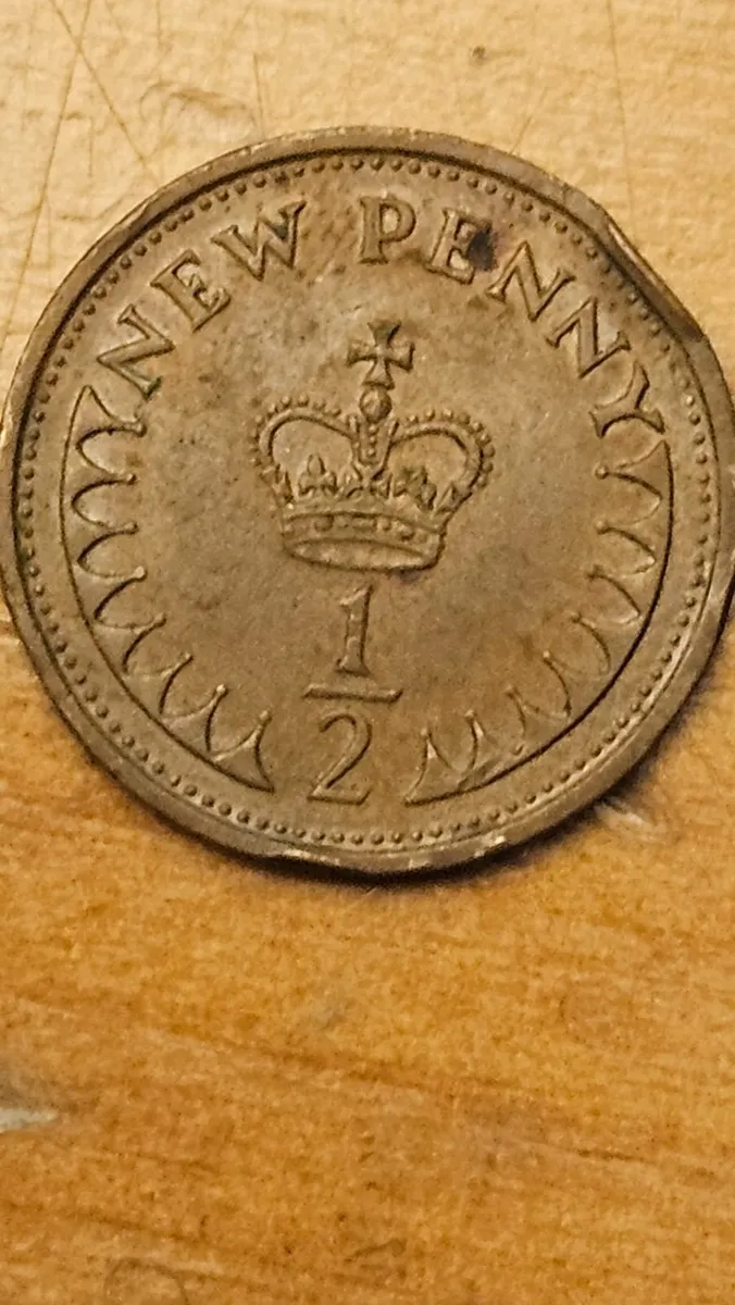 1975 Half Penny - Image 1