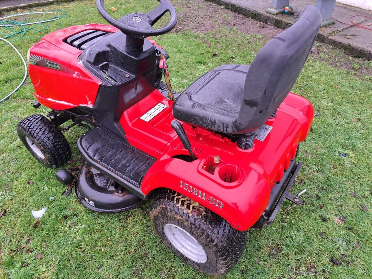 Side discharge petrol ride on lawn mower - Image 3