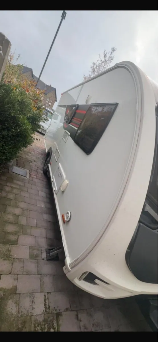 Sterling Eccles caravan in good condition - Image 3