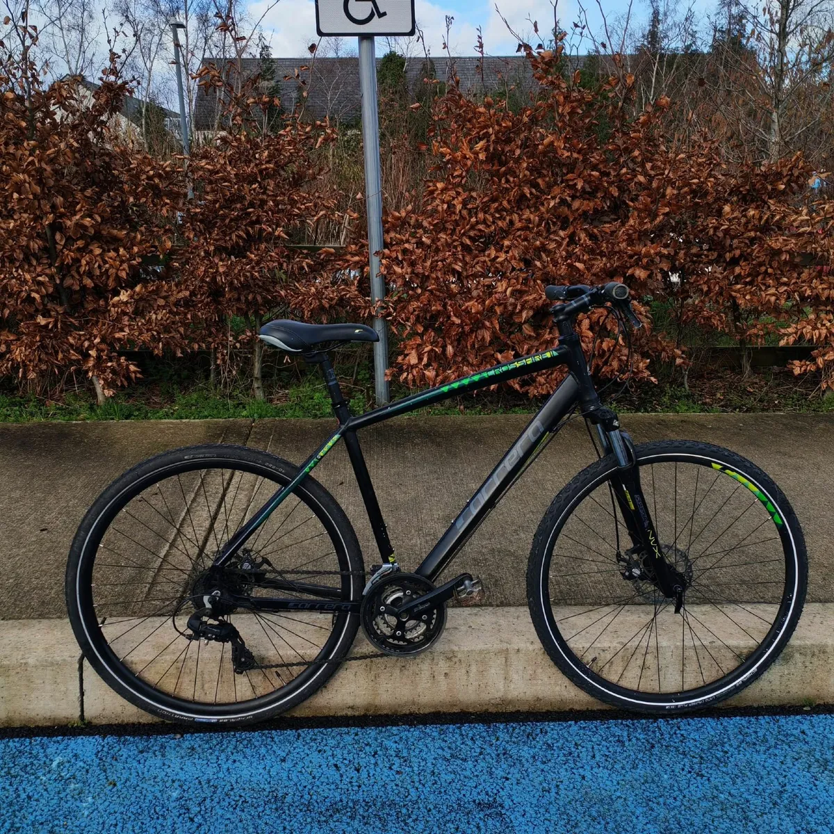 Carrera Crossfire II Hybrid Bike - Image 1