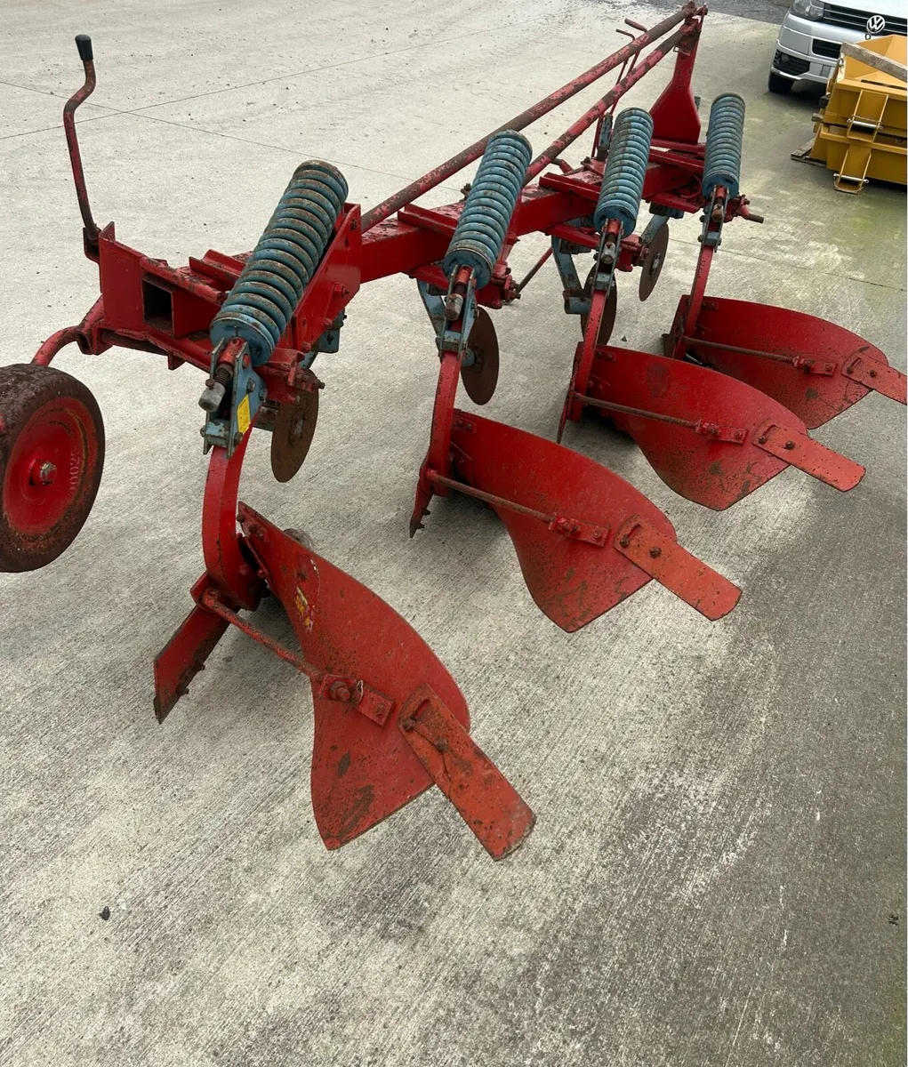 Plough 4 Furrow Spring Loaded Kyllingstad - Image 1