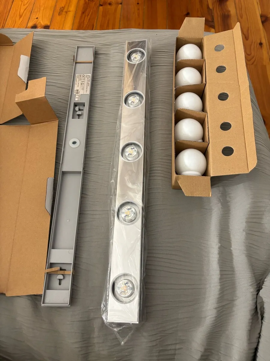 LED Hollywood vanity lights - Image 4