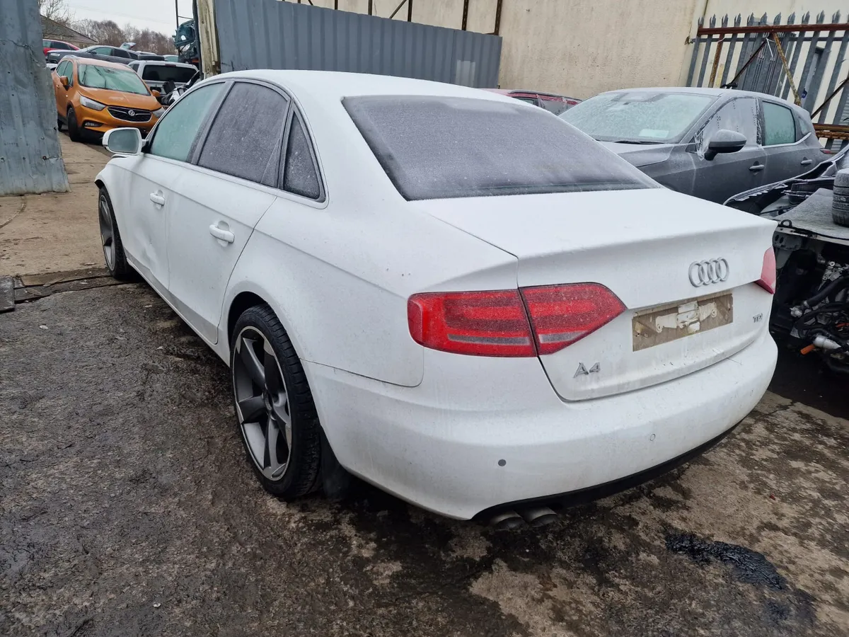 11 AUDI A4  2.0 TDI (CJC) FOR BREAKING - Image 4