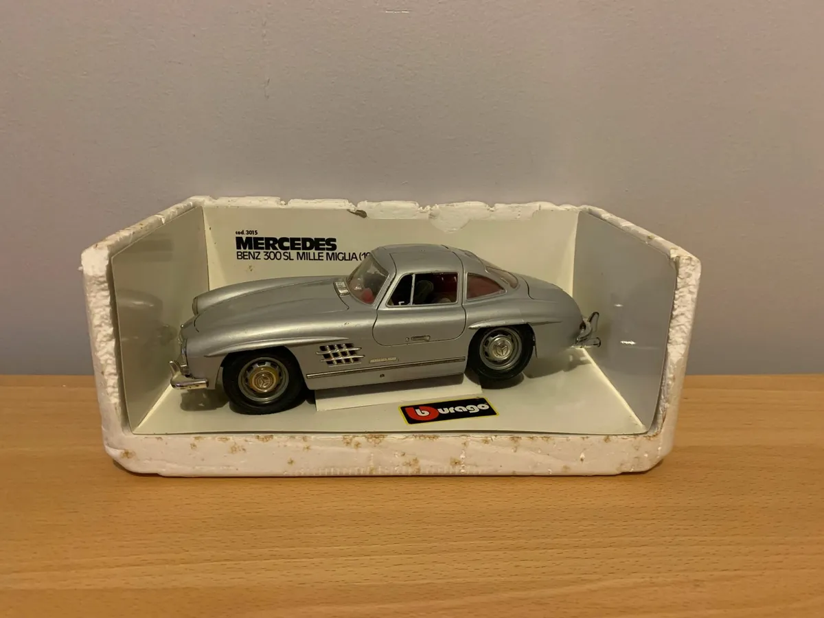 1955 Mercedes Benz 300 SL Mille Miglia 1/18 Burago - Image 1