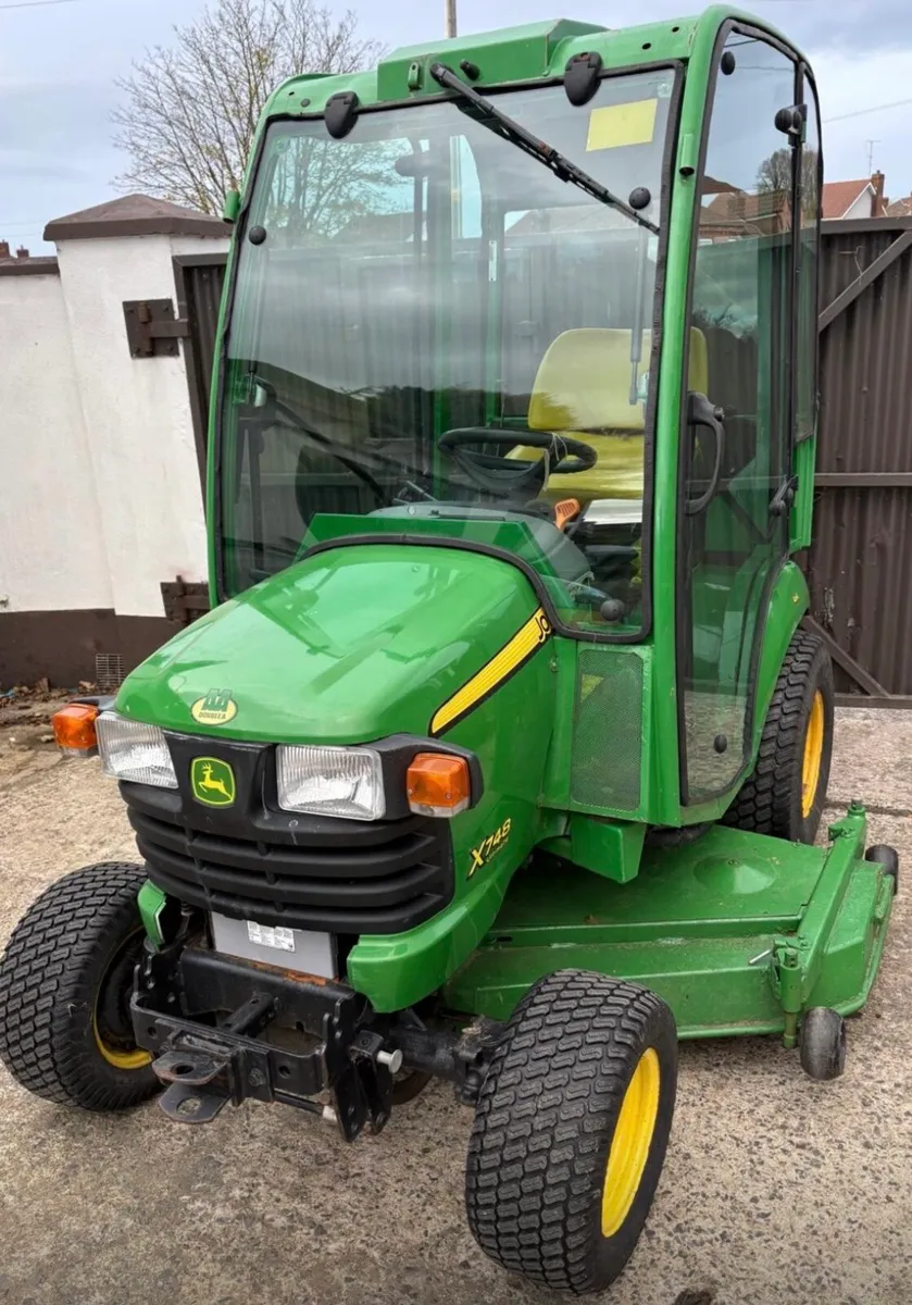 John Deere X748 Ultimate Ride on Mower Diesel - Image 3